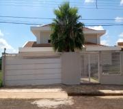 Casa para Venda, em , bairro Bairro, 3 banheiros, 3 suítes, 4 vagas